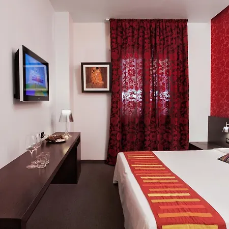 Ma Hotel-2